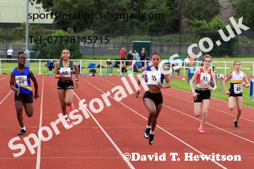 Girls under-13s 100 metres, 2023 Northern Under-13s, Under-15s and Under-17s, Middlesbrough.  Photo: David T. Hewitson/Sports for All Pics